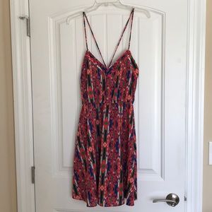Geometric shape print, adjustable strap sundress